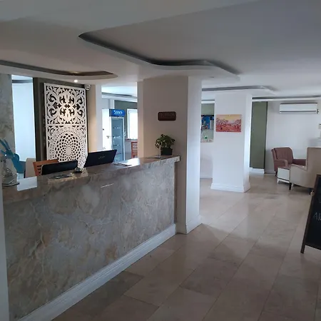 Olivias Group Hotel 3*