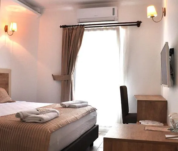 Olivias Group מלון